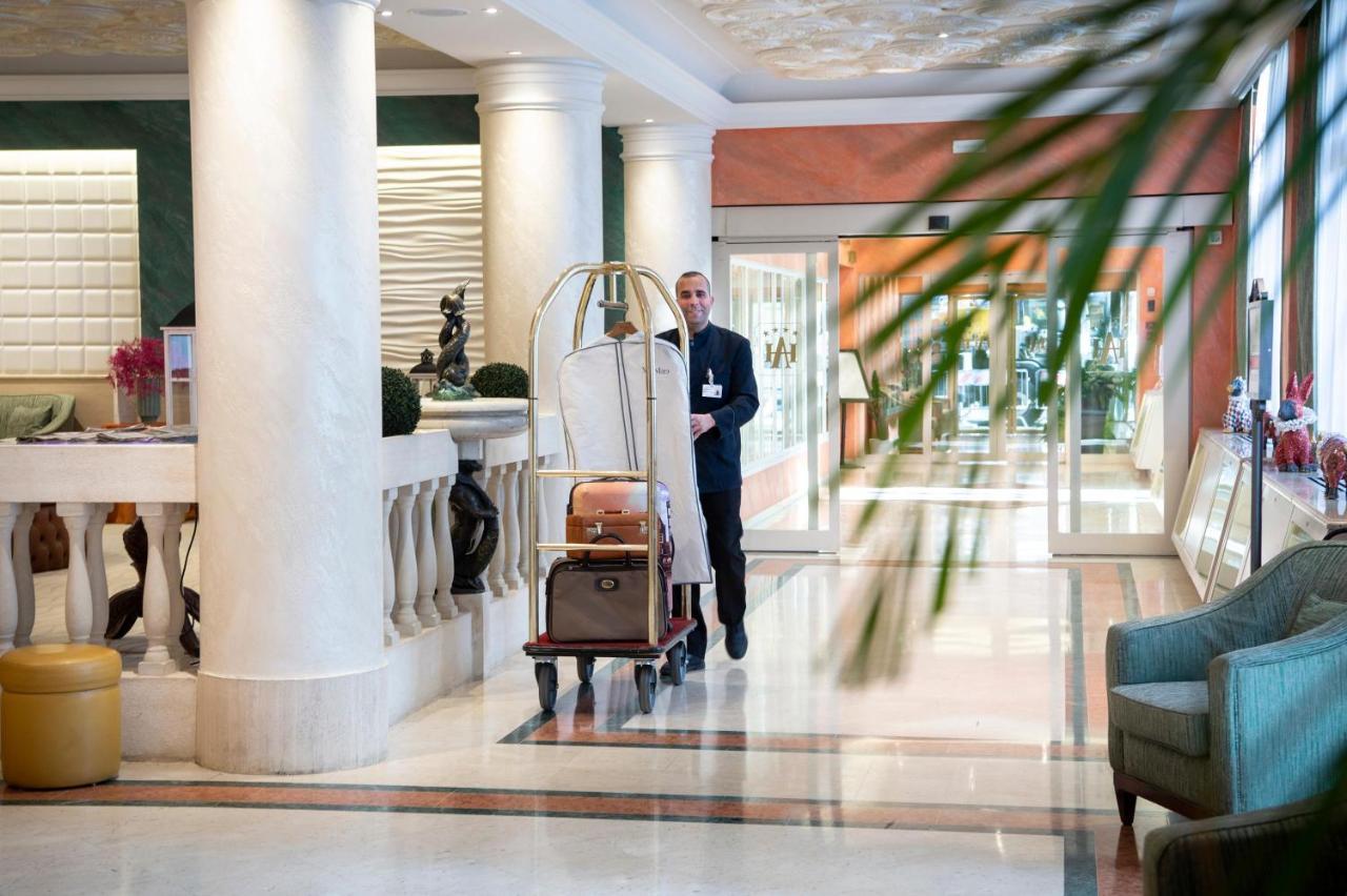 Grand Hotel Adriatico Firenze Esterno foto