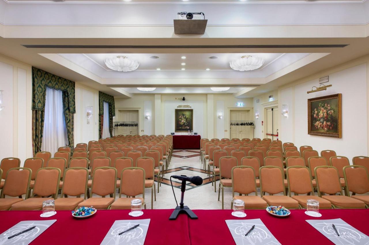 Grand Hotel Adriatico Firenze Esterno foto