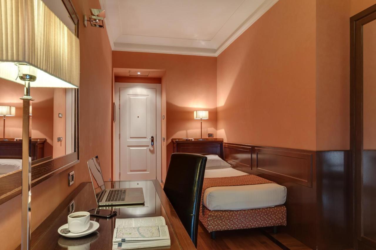 Grand Hotel Adriatico Firenze Esterno foto