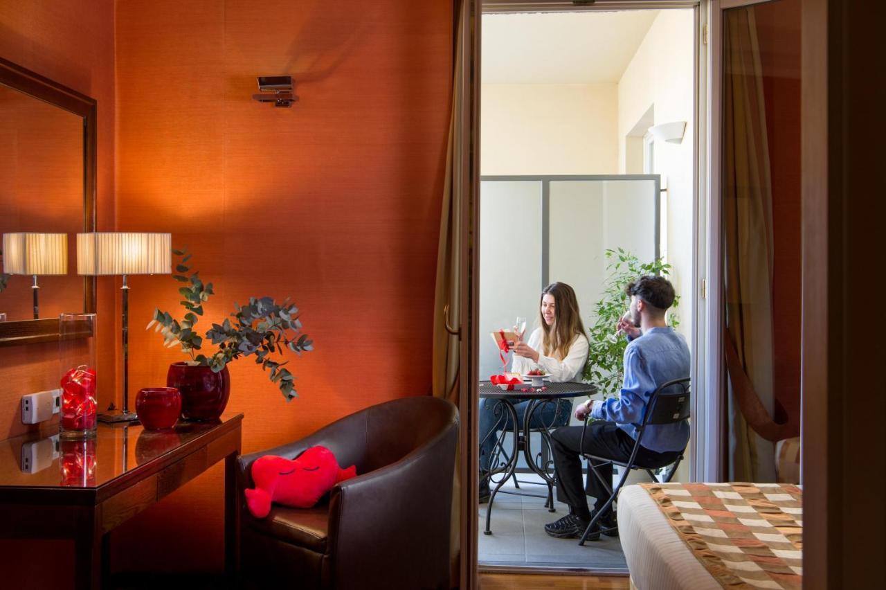 Grand Hotel Adriatico Firenze Esterno foto
