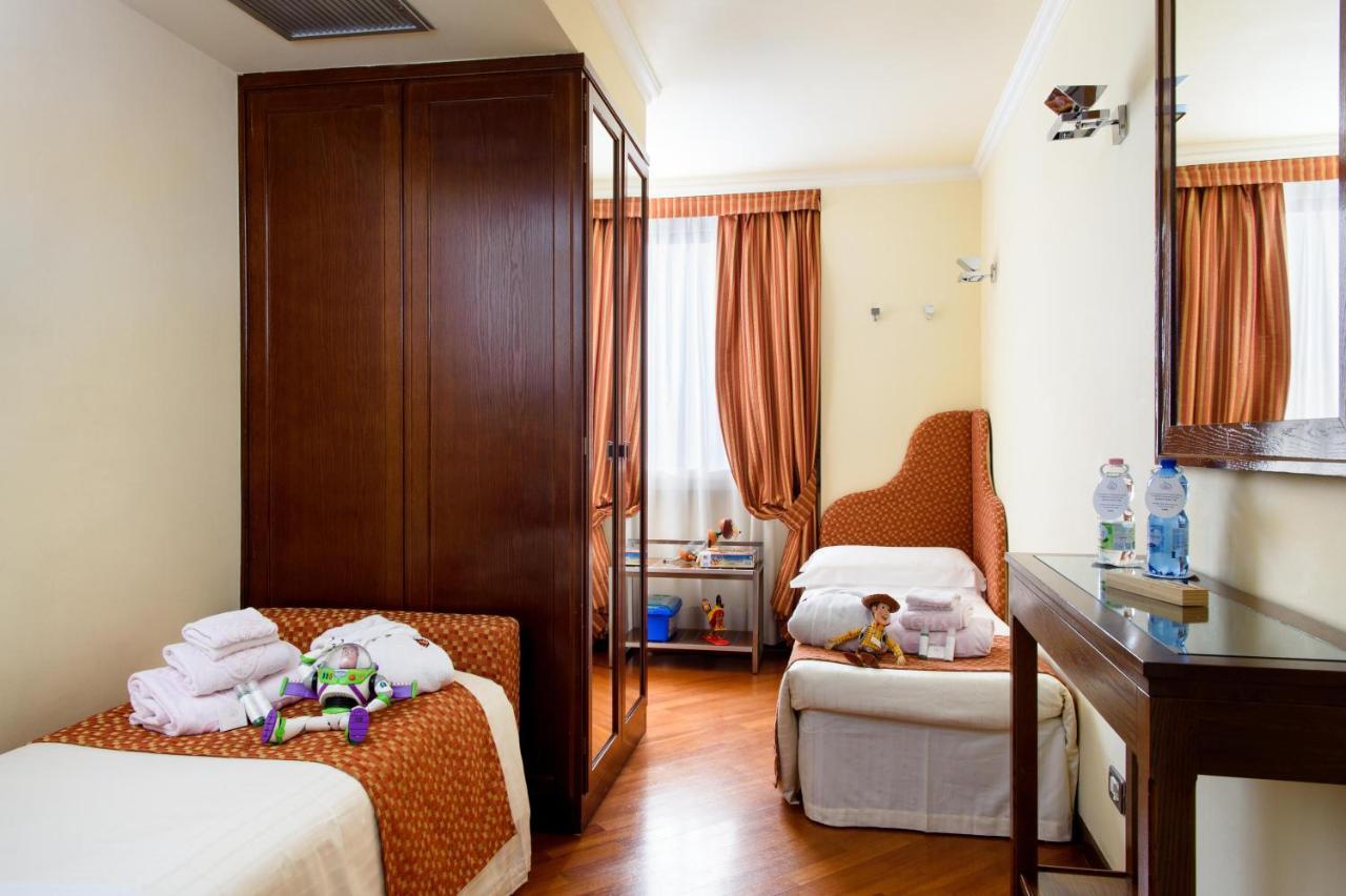 Grand Hotel Adriatico Firenze Esterno foto