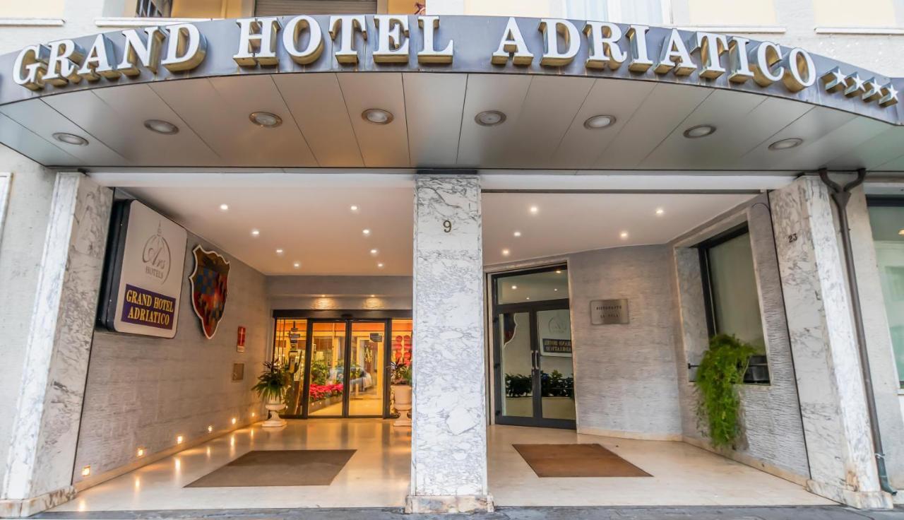 Grand Hotel Adriatico Firenze Esterno foto