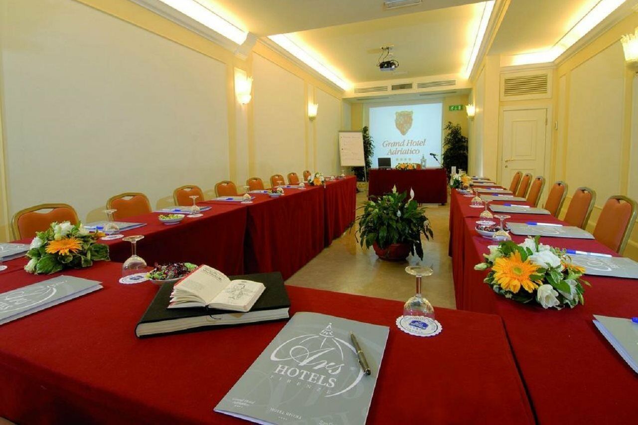 Grand Hotel Adriatico Firenze Esterno foto